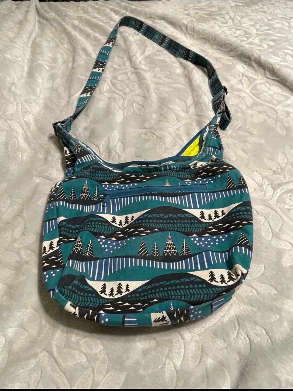 Crossbody bag